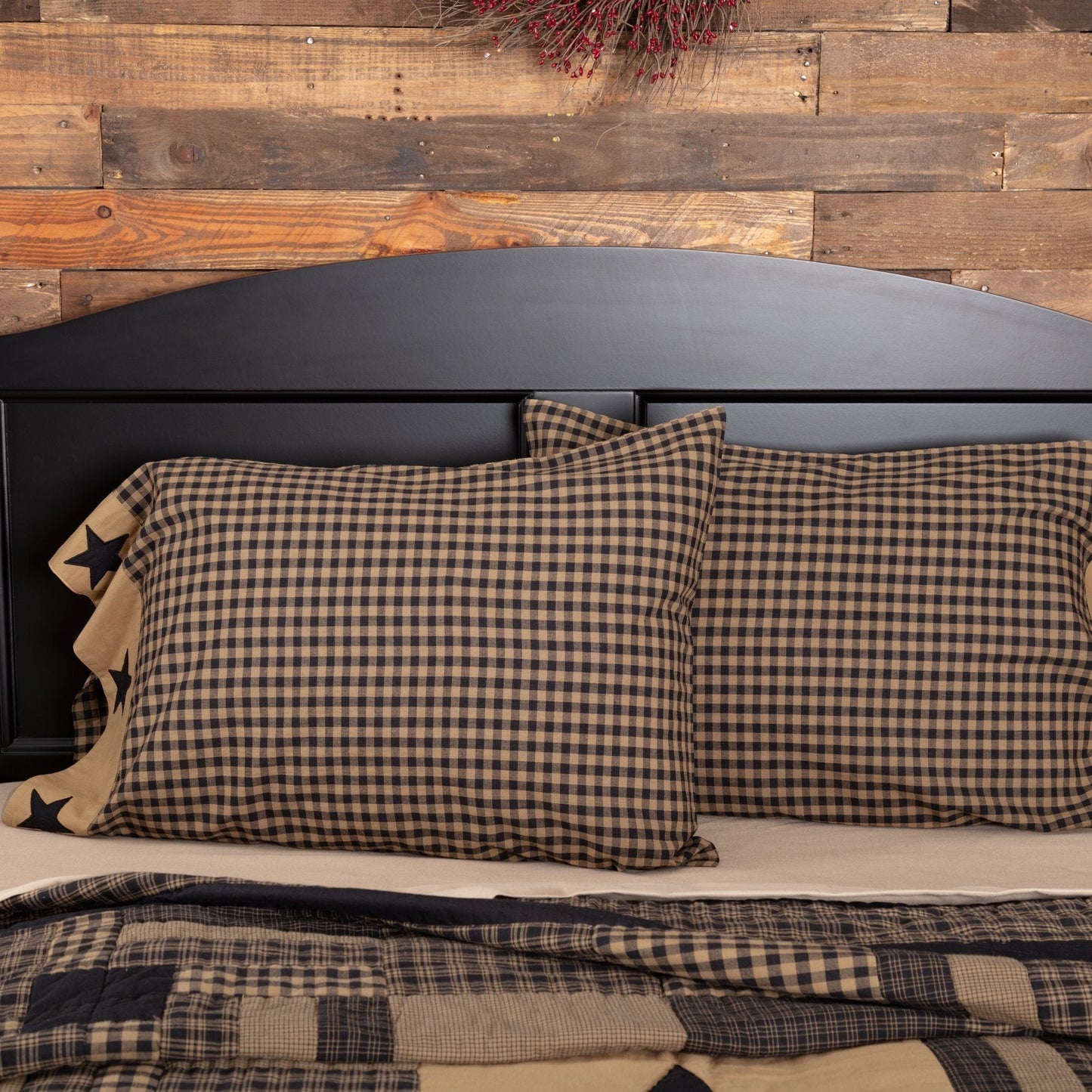 Black Check Star Standard Pillow Case - Set of 2